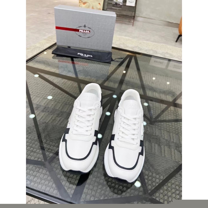Pra*a casual shoes